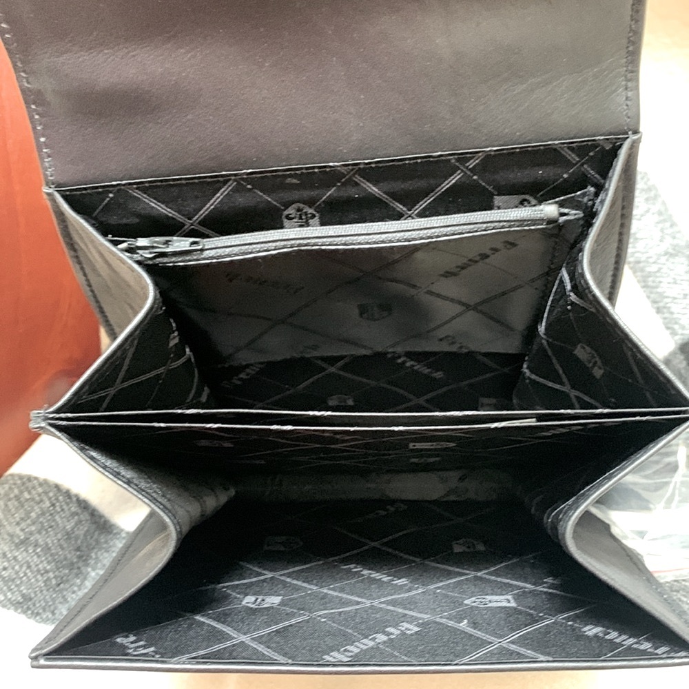 🔹NEW..The French Company Handle Carry or Crossbody Leather Bag… - Picture 6 of 13
